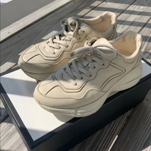 GUCCI NEW SNEAKERS SIZE 8